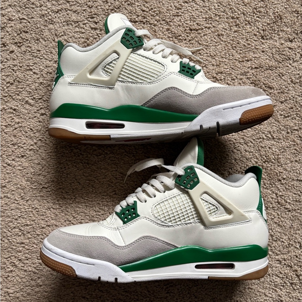 Jordan 4 SB Pine Green - Picture 6 of 7